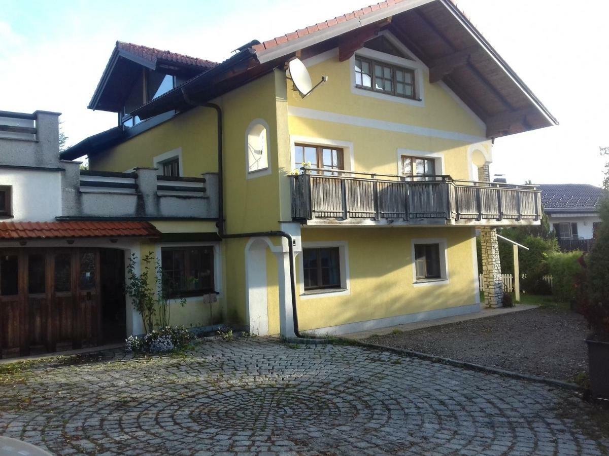 Ferienwohnung Wiesmuehlstrasse Henndorf am Wallersee Extérieur photo